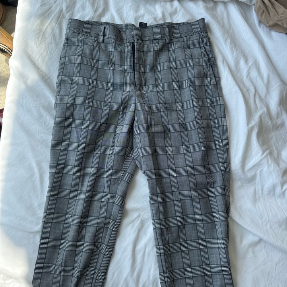 H&M Gray Dress Pants with Classic Plaid Design